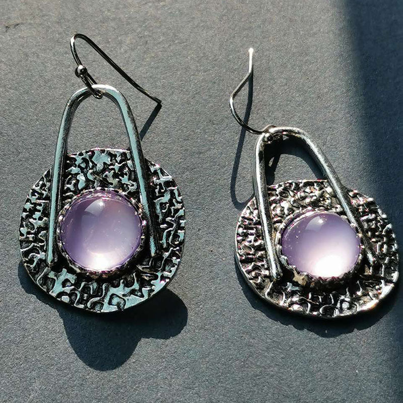 Fascínio Boho: Elegantes brincos com pedras lilás brilhantes em prata esterlina de alta qualidade