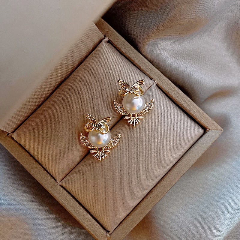 Brincos de coruja dourados estilosos para um toque de glamour