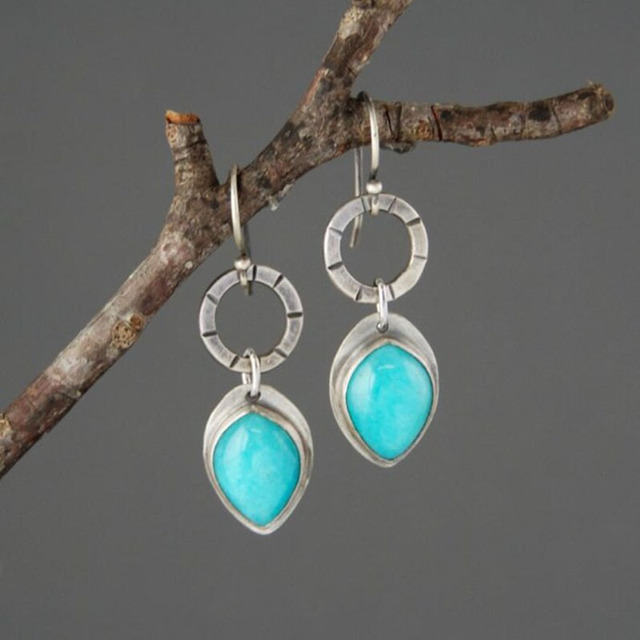 Brincos Vintage Glamourosos com Pedra Azul Brilhante e Joias de Prata Delicadas