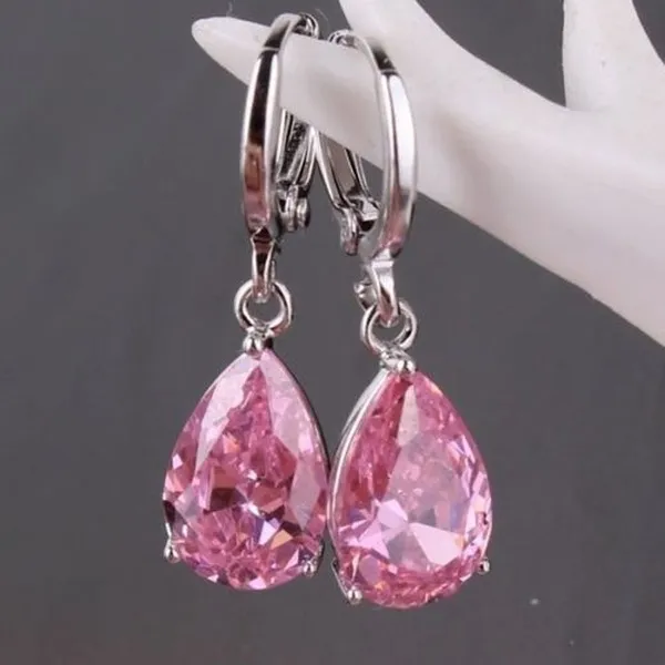 Brincos de cristal rosa elegantes para um toque de glamour