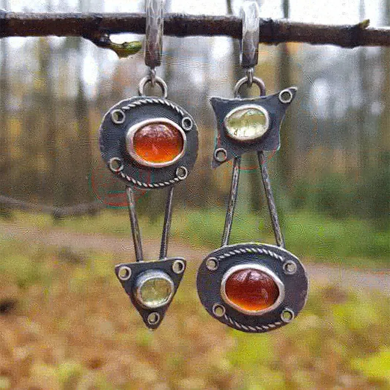 Brincos de Cristal Vintage Elegantes com Design Mecânico Único