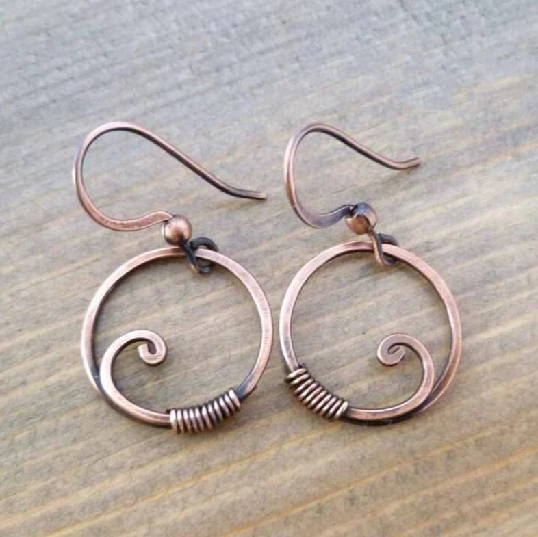 Brincos Ocos de Bronze Vintage Elegantes