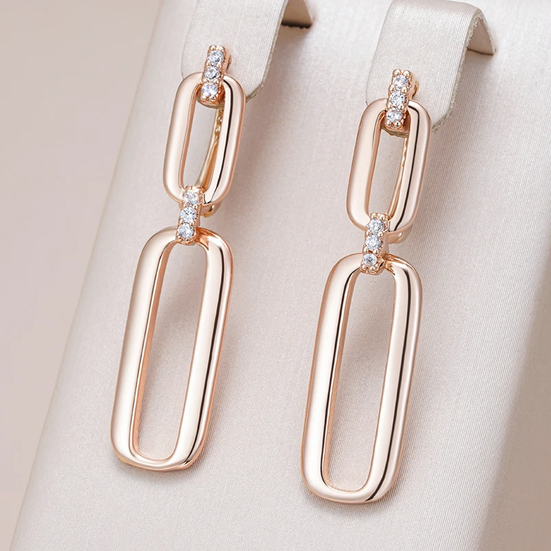 Fascinantes brincos de argola dourados para um toque de luxo e glamour