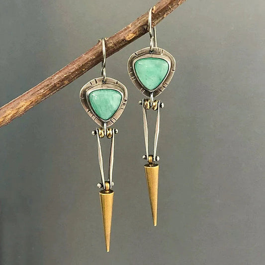 Brincos Boho Estilosos em Nobre Pedra de Resina Verde