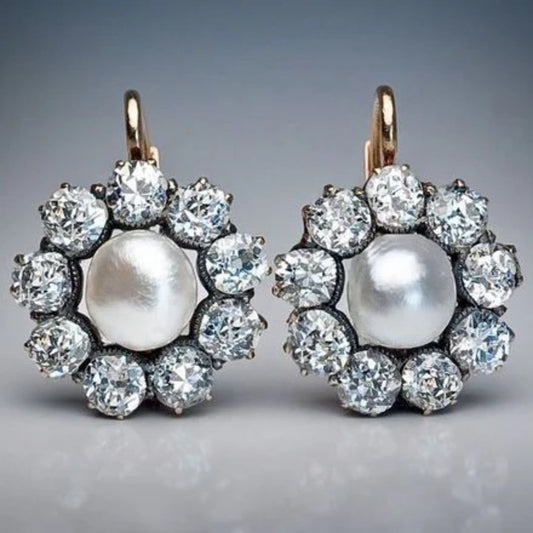 Deslumbrantes Brincos de Cristal com Mandala Vintage e Encanto de Pérolas