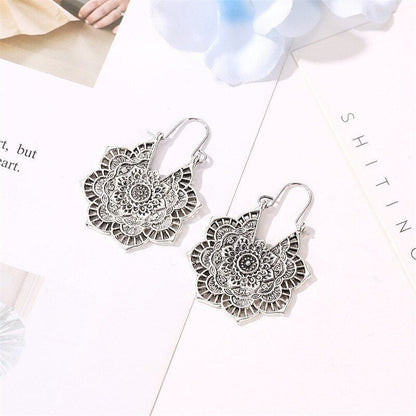 Brincos de Mandala de Lótus Estilosos para um Visual Atemporal