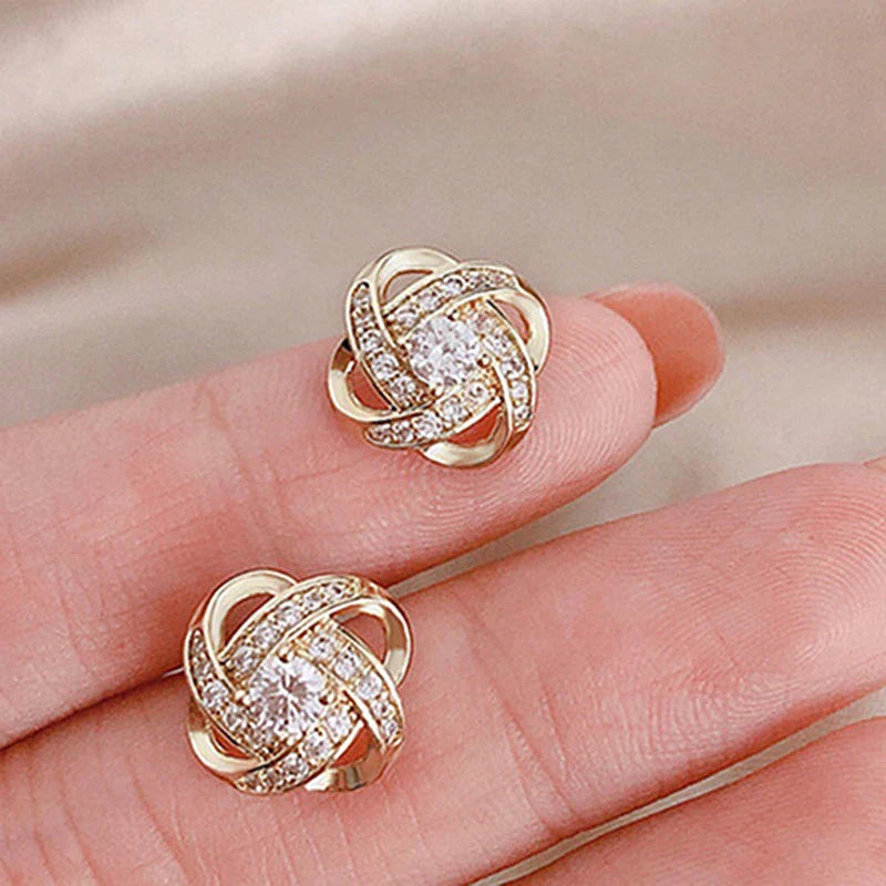 Brincos em Espiral Elegantes com um Toque de Floricultura