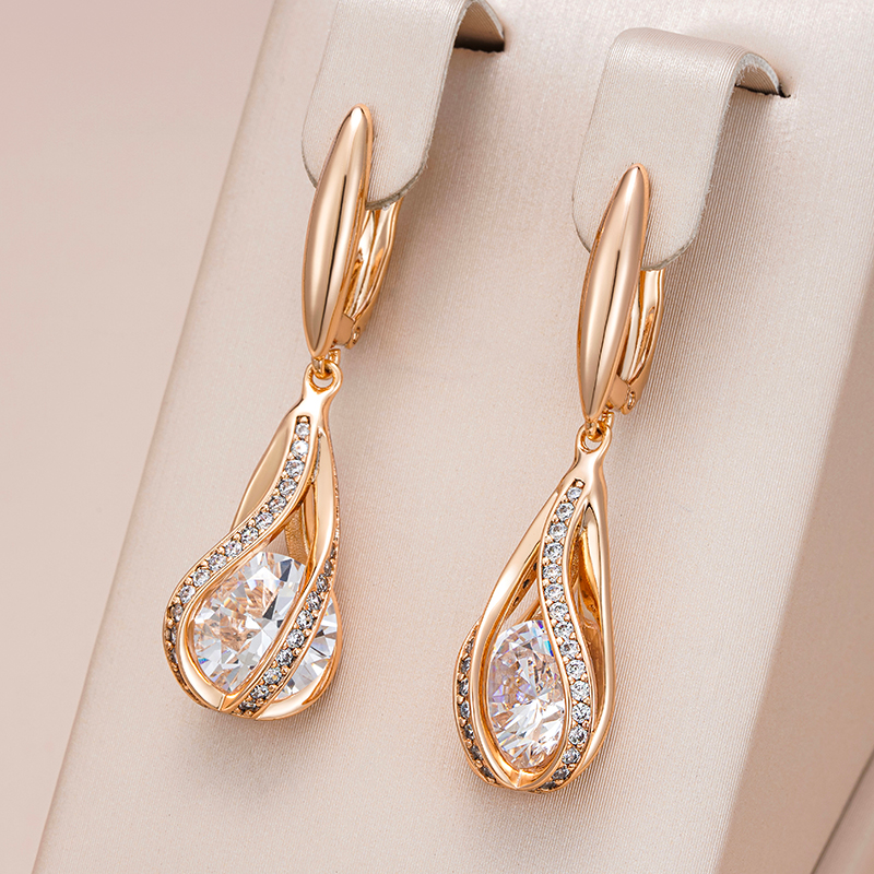 Brincos de cristal pendentes glamourosos em branco brilhante