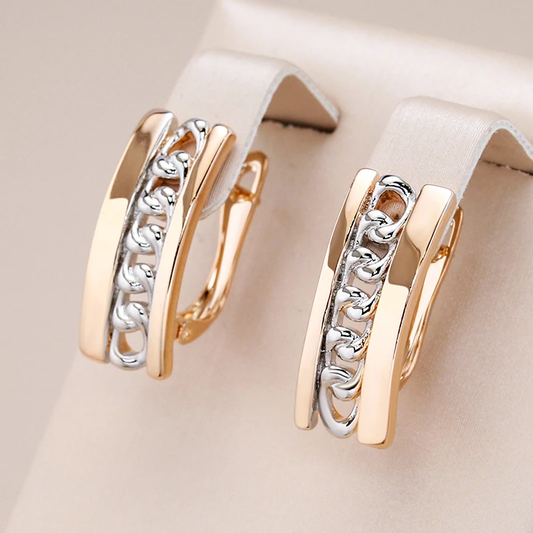 Pendentes dourados cativantes com elegantes correntes de prata filigrana