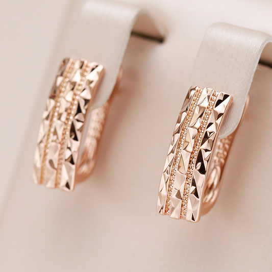 Brincos de Ouro Elegantes para um Toque de Luxo Atemporal