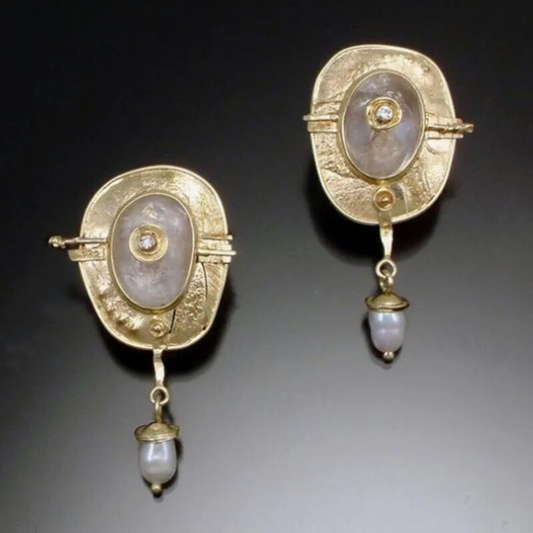 Brincos Boho Dourados Brilhantes com Pérolas Elegantes