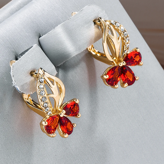 Brinco de Cristal Elegante com Flores Vermelhas Brilhantes para o Toque Perfeito